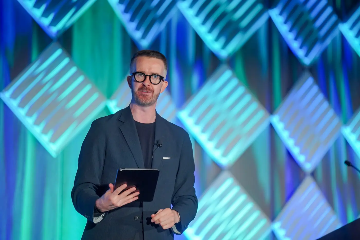 David Meade, Corporate Event Host and Persuasion Keynote Speaker at NECA NOW Conference. Florida, USA | David Meade Events